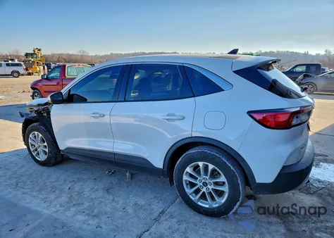 2021 Ford Escape Se z USA, uszkodzony, nr VIN 1FMCU0BZXMUB20220